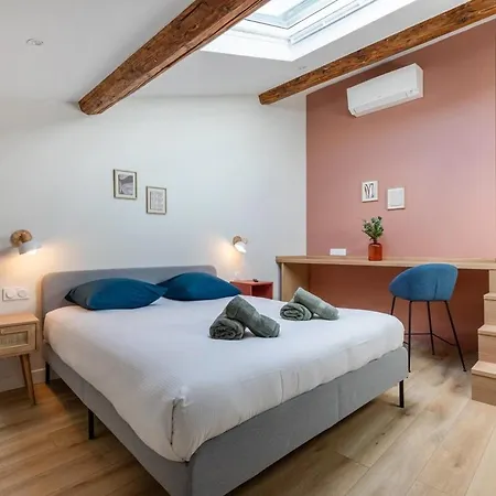Brp Center, Floor Luxurious I, 4 Bedrooms+3 Bathrooms Apartment *